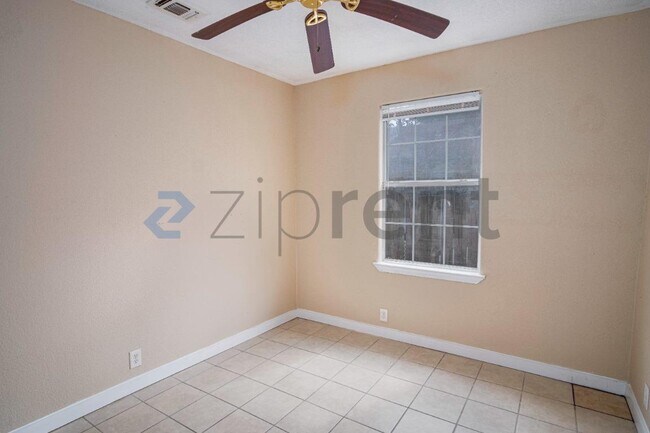 Foto del edificio - 717 N Colorado St