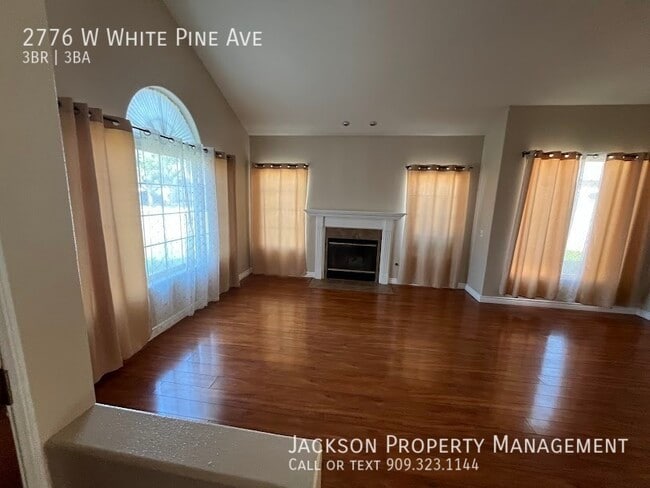 Building Photo - 2776 White Pine Ave