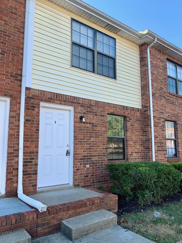 1660 Baltimore Dr, Clarksville, TN 37043 Apartments in Clarksville