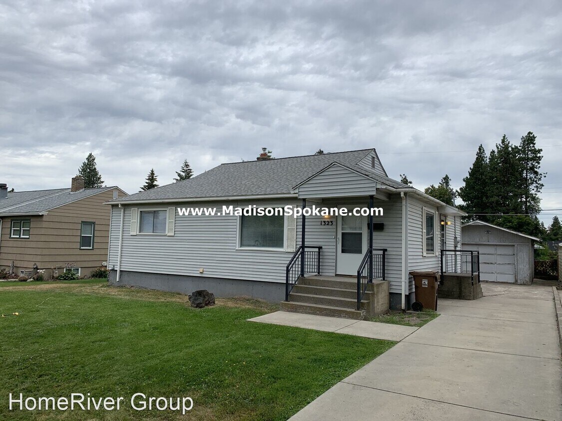 Primary Photo - 3 br, 1 bath House - 1323 E. 41st Avenue