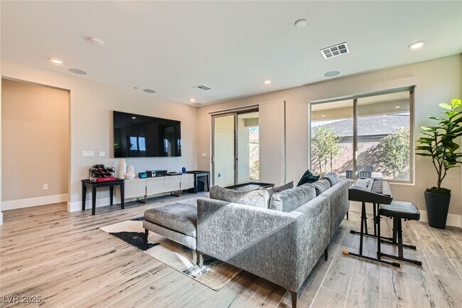 Foto del edificio - 10042 Cardinal Knl Ave