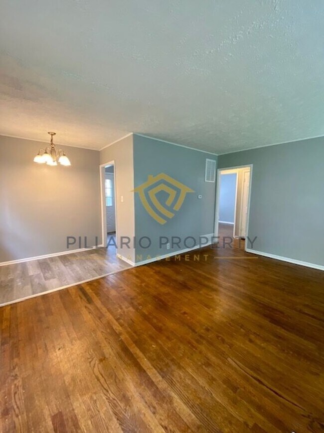 Foto del edificio - Minutes to the Indy 500 Track, 2 Bedroom, ...