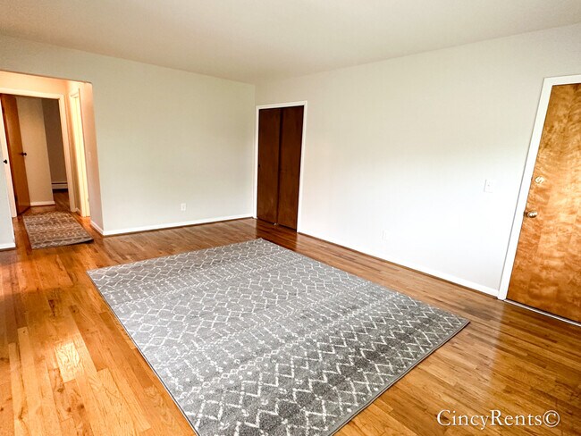 Foto del edificio - 1242 Isis Ave