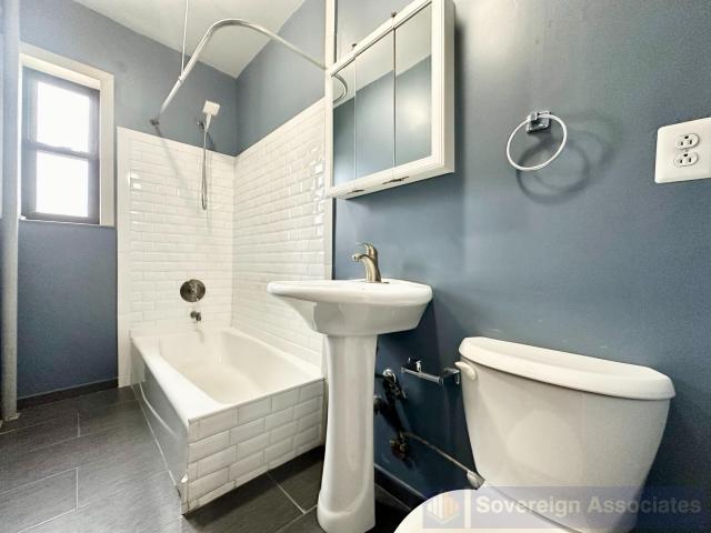 Foto del edificio - 1 bedroom in BRONX NY 10461