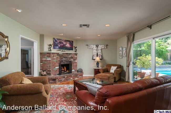 Foto del edificio - 3 br, 2.5 bath House - 3933 El Lado Drive