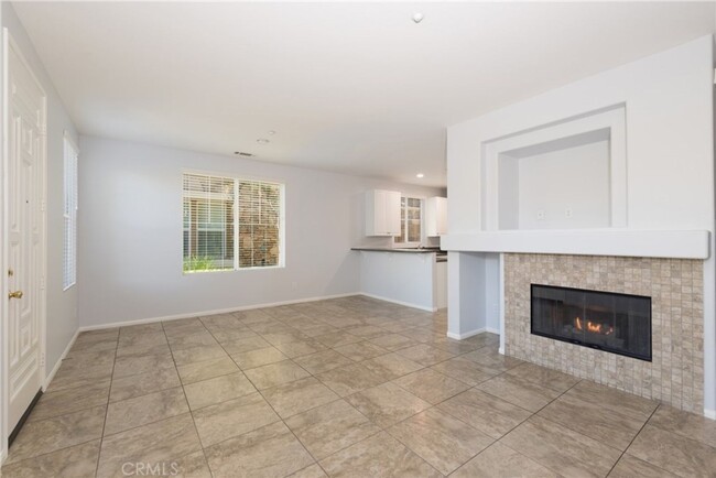 Building Photo - Canyon Hills 3 Bedroom Condo for rent