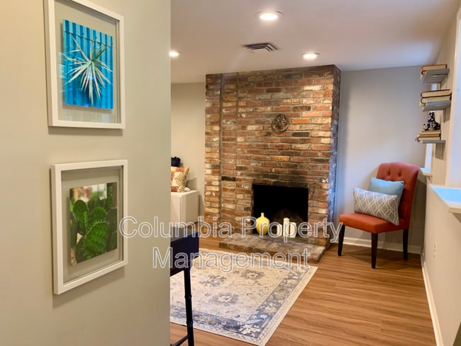 Photo - 1434 A St SE Apartment