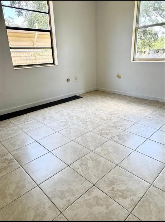 Foto del edificio - 2233 E Magnolia St