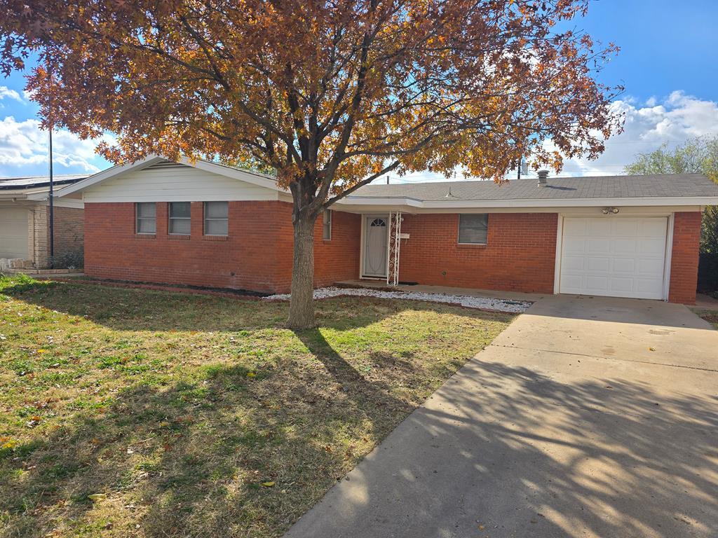 Foto principal - 2707 Redbud Ave