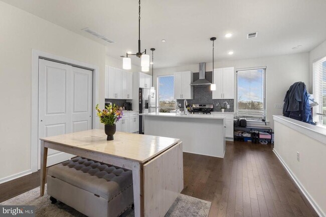 Foto del edificio - 2146 Kensington Ct