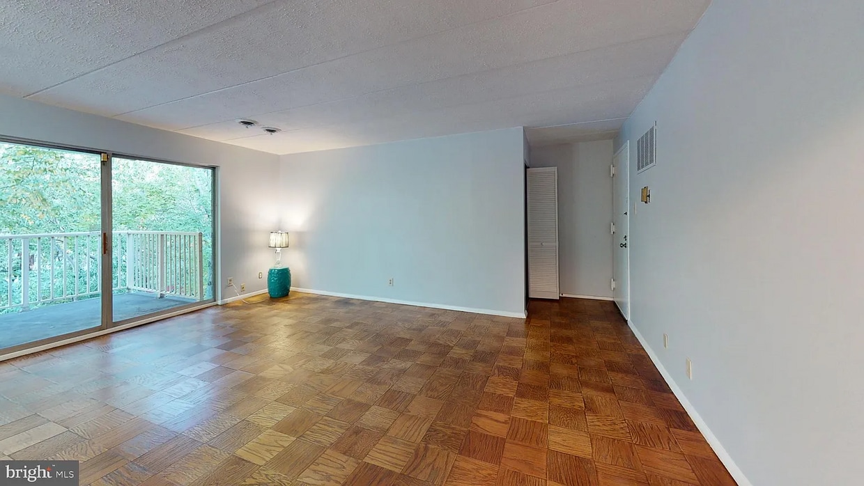 Foto del edificio - 5705 Indian Ct