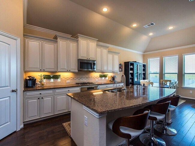 Foto del edificio - 3205 Cotton Blossom Way