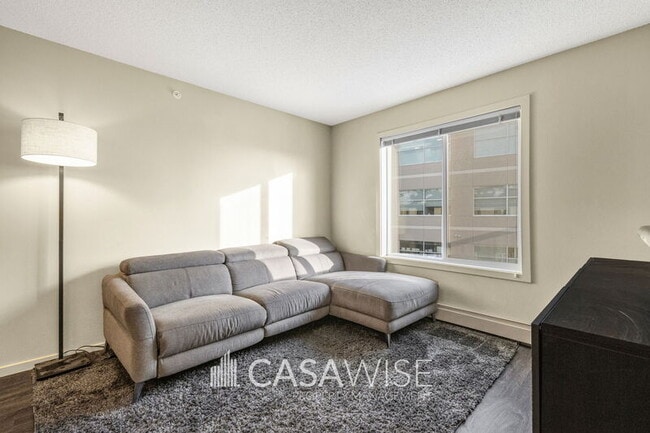 Building Photo - 340-340 Windermere Rd NW