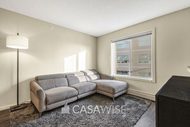 Photo du bâtiment - 340-340 Windermere Rd NW