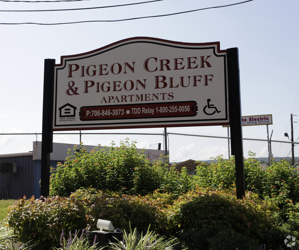 Building Photo - Pigeon Creek Apartments