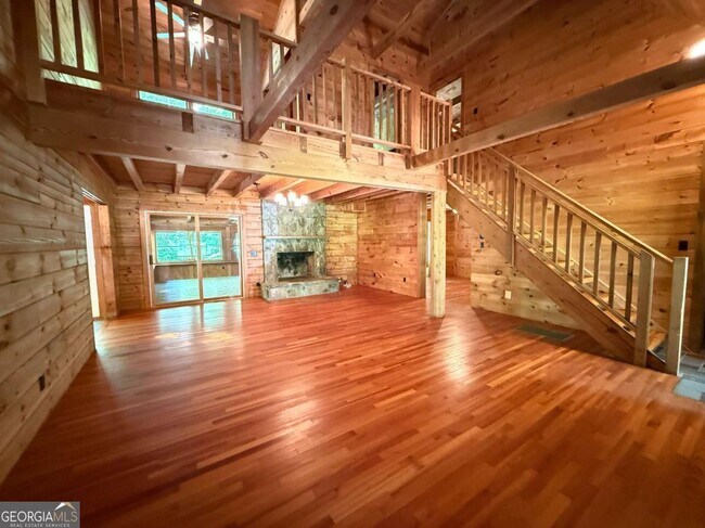 Foto del edificio - 2405 Mountain Rd
