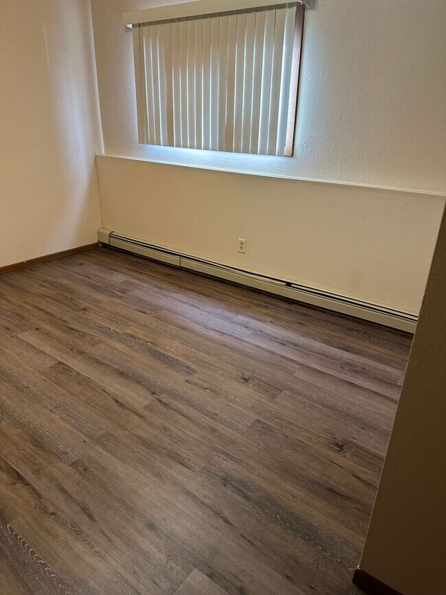 Foto del edificio - 1333 13th St Cir