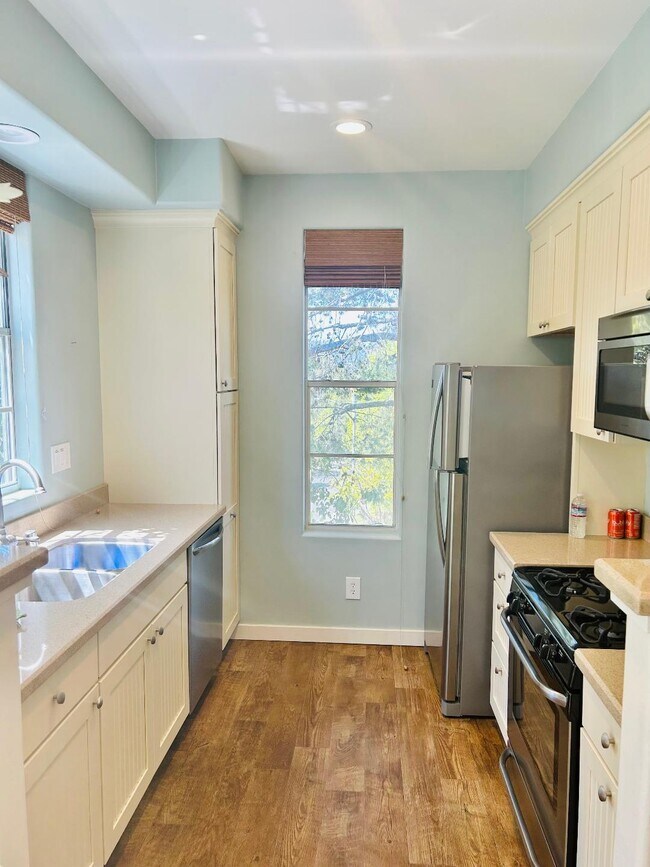 12525 Ruette Alliante Unit 188, San Diego, CA 92130 Condo for Rent in