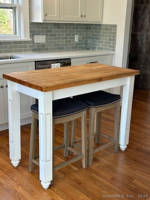 Foto del edificio - 594 S Brooksvale Rd