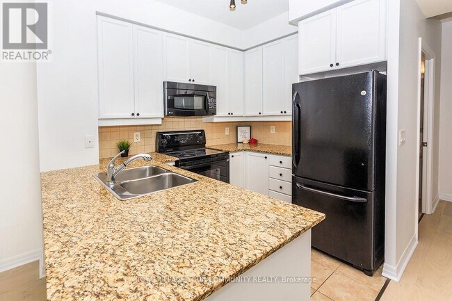 Building Photo - 225-2225 Webb Dr