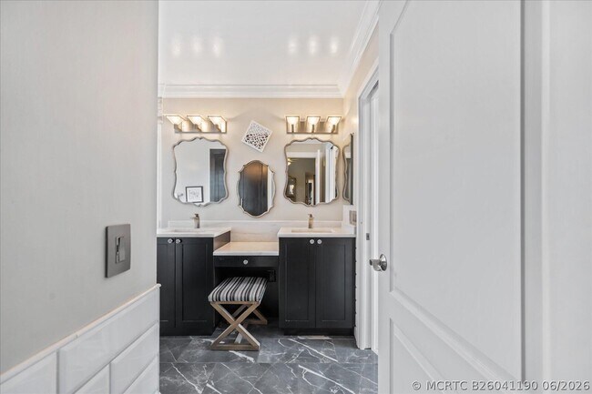 Foto del edificio - 1654 Farmington Cir
