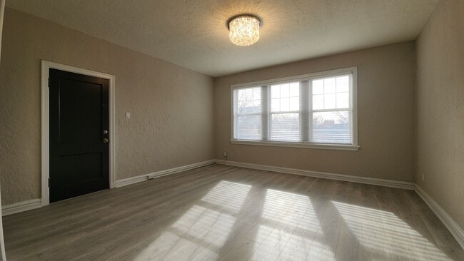 Building Photo - 7507 Oxford Dr