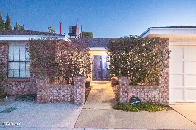 Building Photo - 11416 Lake Ozarks Dr