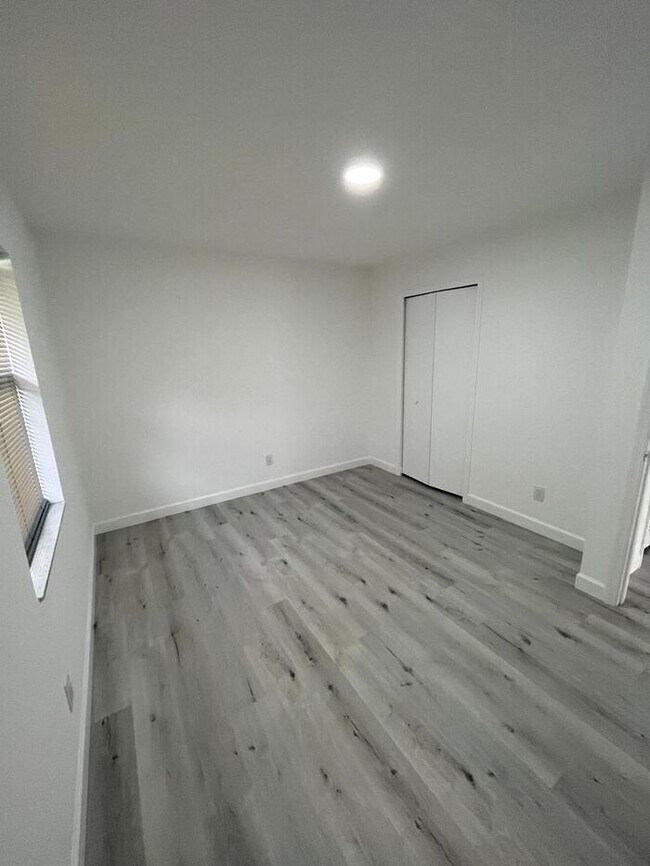 Building Photo - Recently remodeled Summerfield Rental