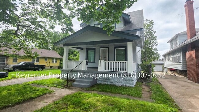 Building Photo - 2607 E 73rd St