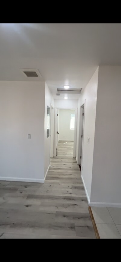 Foto del edificio - 2811 Tulare Ave