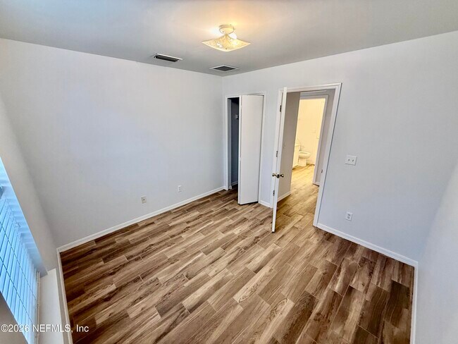 Foto del edificio - 622 Briar Way Ln