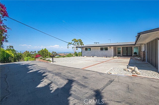 Foto del edificio - 56 Silver Saddle Ln