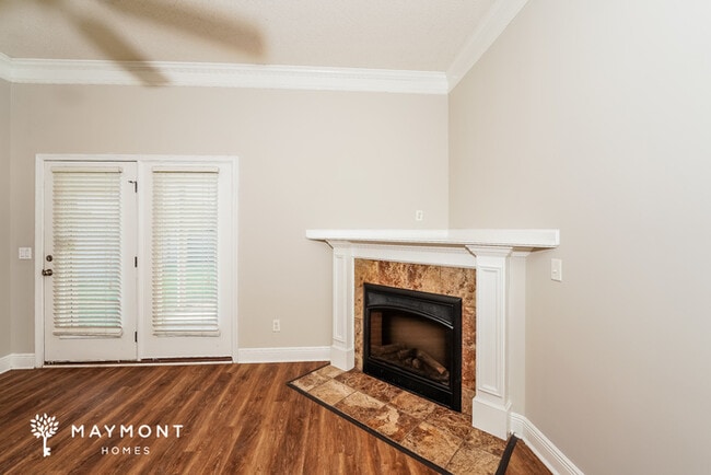 Building Photo - 275 Split Rail Dr