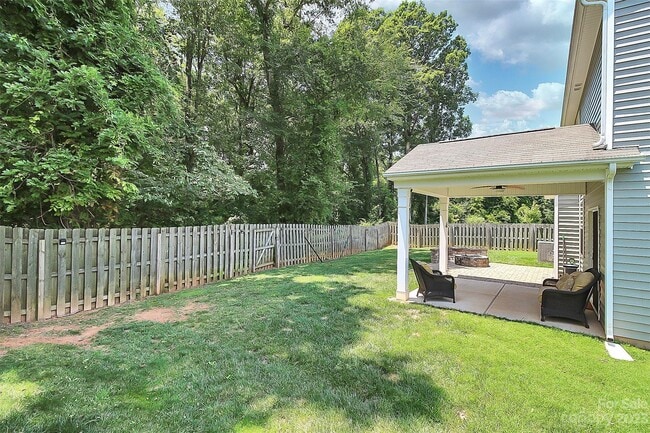Building Photo - 149 Kingston Dr