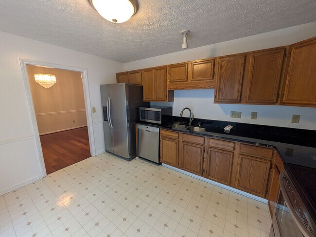 Foto del edificio - 6008 Yeaton Glen Dr