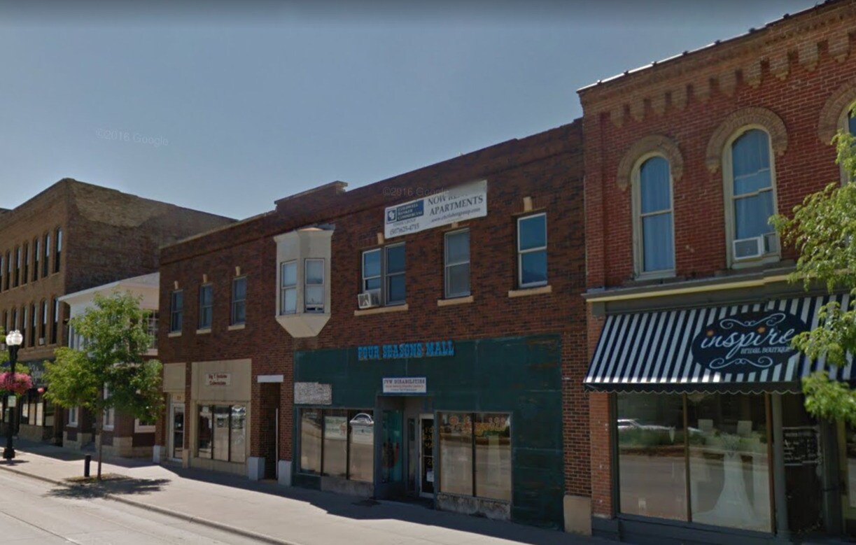 Primary Photo - 212 S Minnesota Ave
