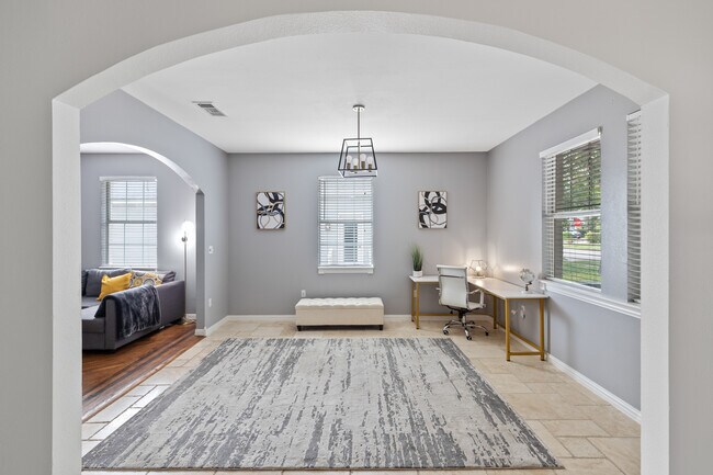 Building Photo - 810 Turner Ave