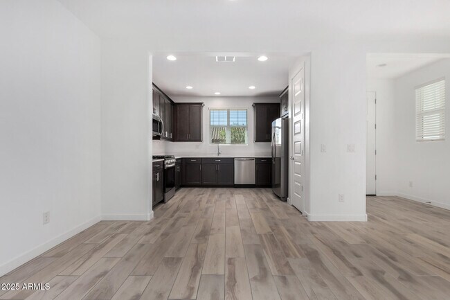 Building Photo - 3351 S Lily