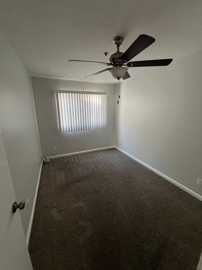 Foto del edificio - 5582 Crescent