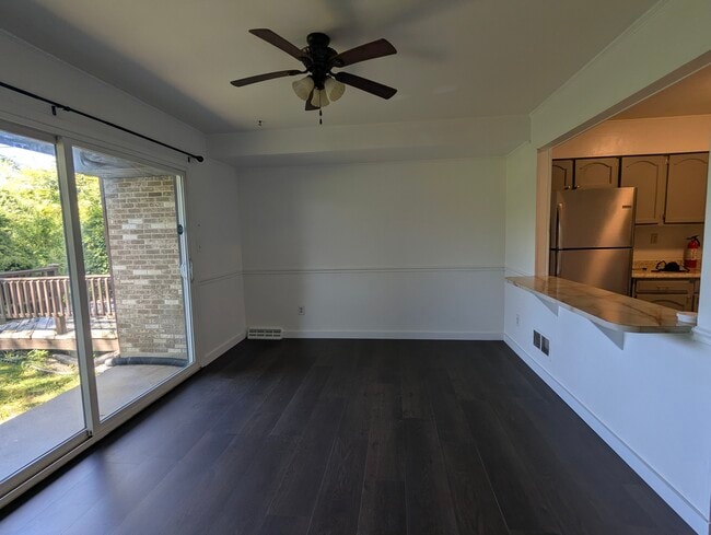Building Photo - 5118 E Brigantine Ct