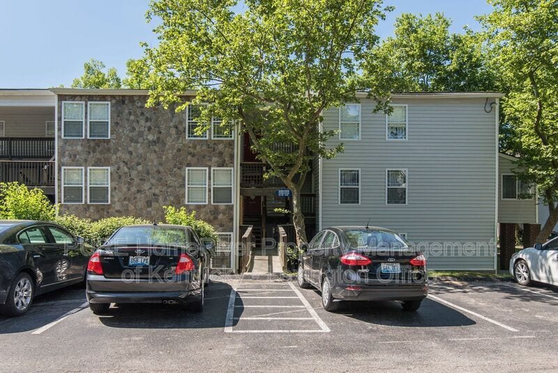 Photo - 2414 Lake Park RD