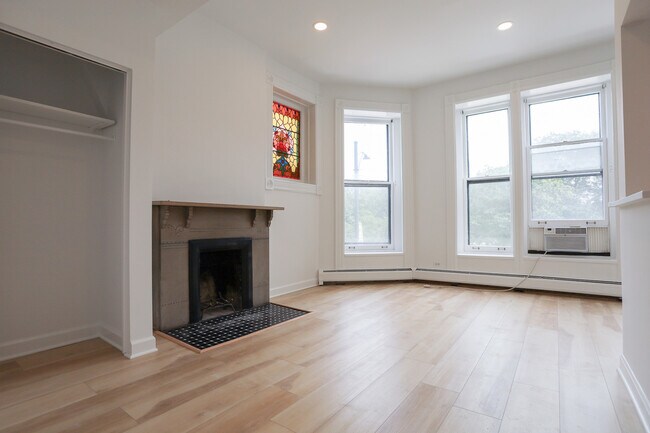 Foto del edificio - 1764 N Clark St