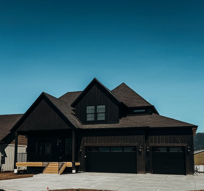 Building Photo - 1146 S Lauren Ln