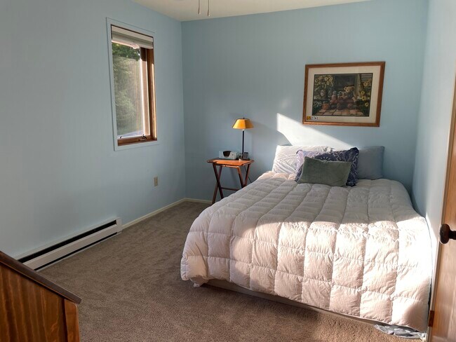 Foto del edificio - 131 Wood Cliff Dr