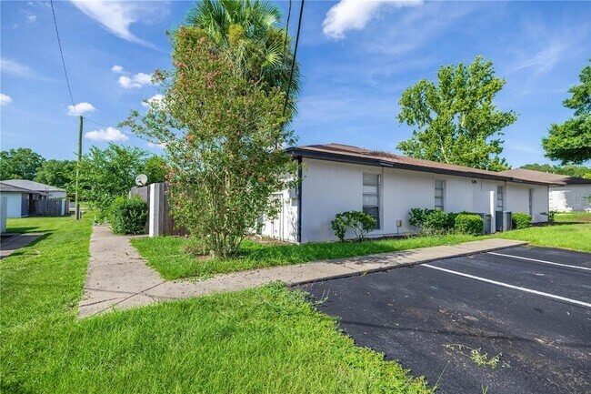 Building Photo - 5395 SE 30th Pl