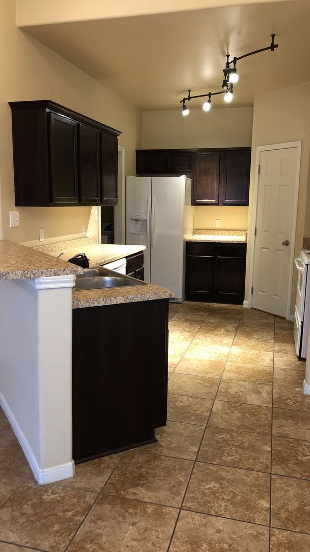 Foto del edificio - 1205 Cavalry Ln