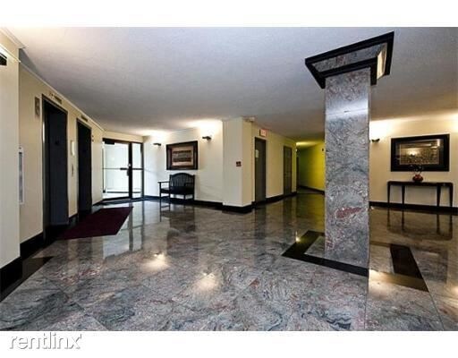 Foto del edificio - 2 br, 2 bath Apartment - 151 Coolidge Ave