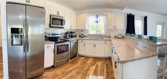 Building Photo - 443 4th Rd