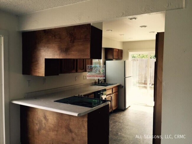 Building Photo - 5373 Smokehouse Lane