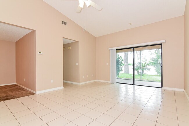 Foto del edificio - 2526 Wrencrest Cir